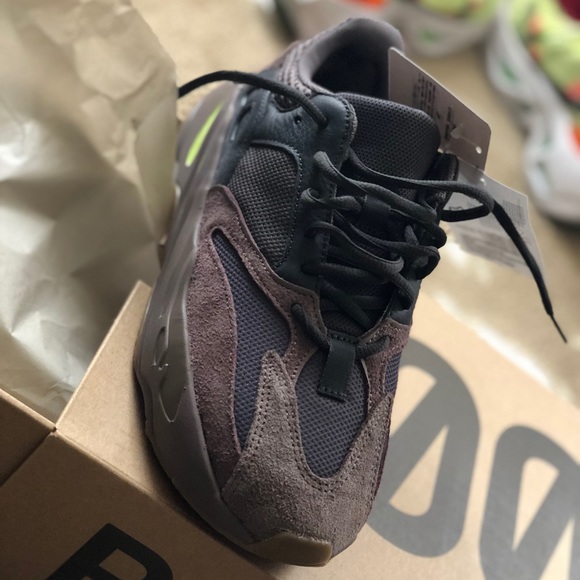 Yeezy Boost 700